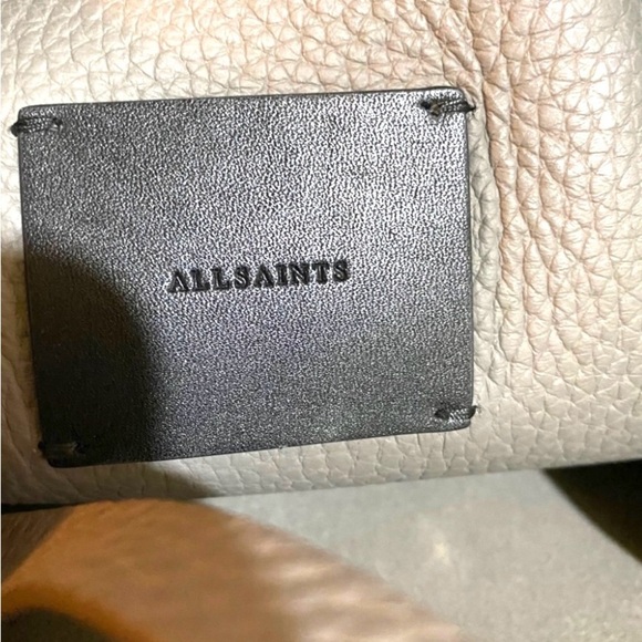 Allsants Elegant Gray Leather Shoulder Bag - Picture 9 of 10